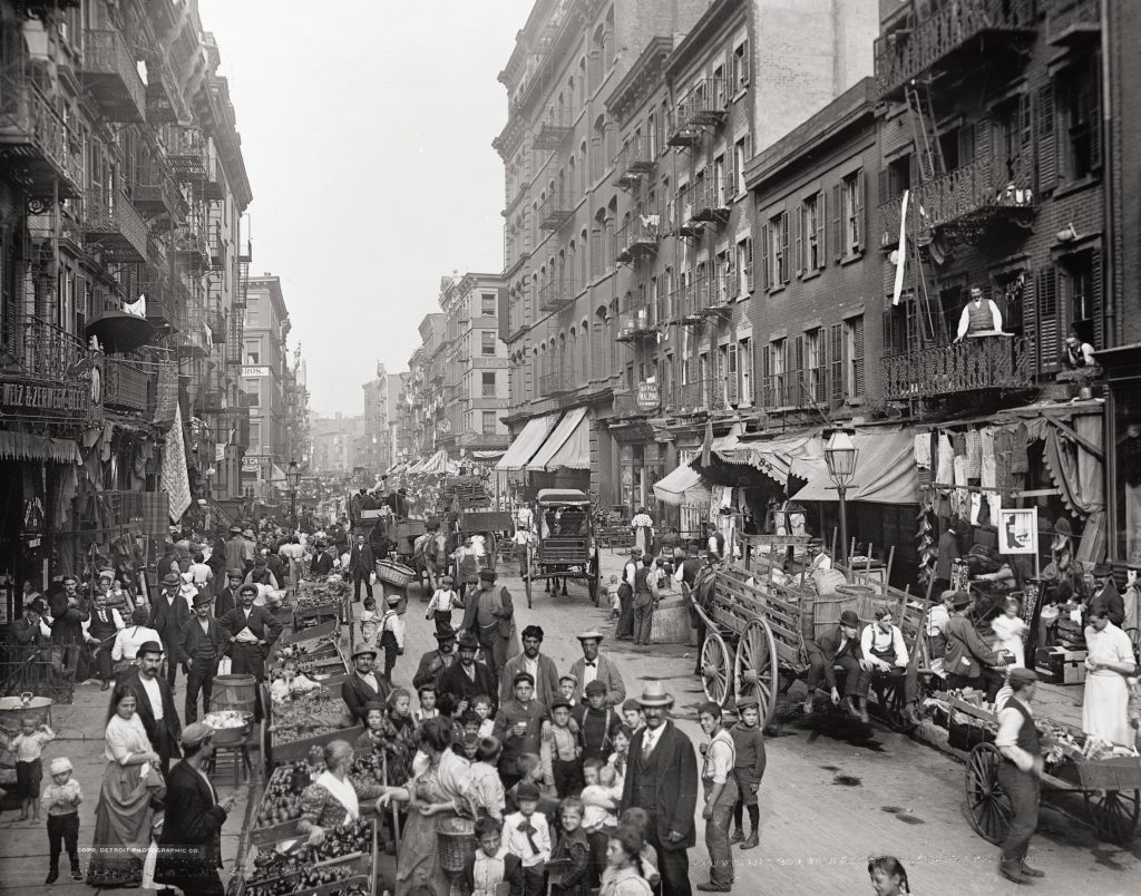 Crowd on Mulberry St., Lower East Side, c.1900. Library of Congress. 