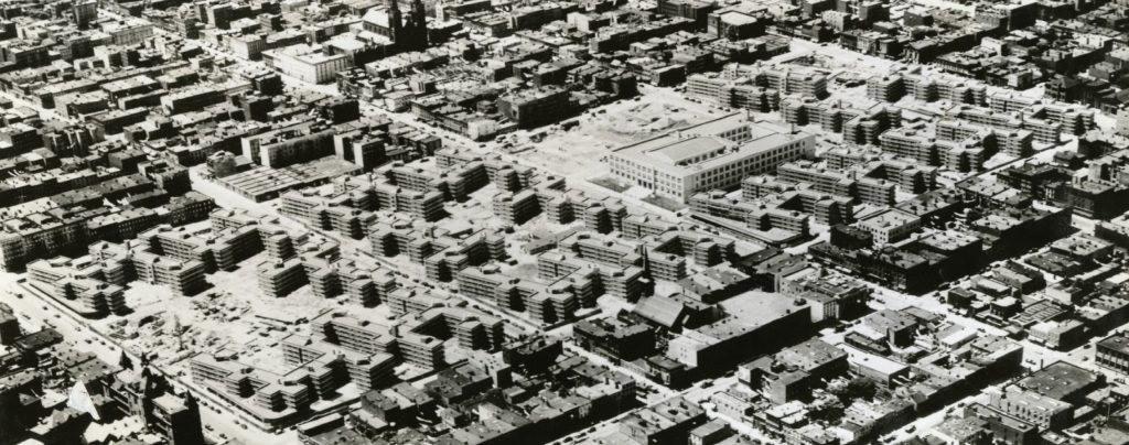Williamsburg Houses (1938) under construction, designed by William Lescaze, together with a NYCHA team, c.1937. The Skyscraper Museum. 
