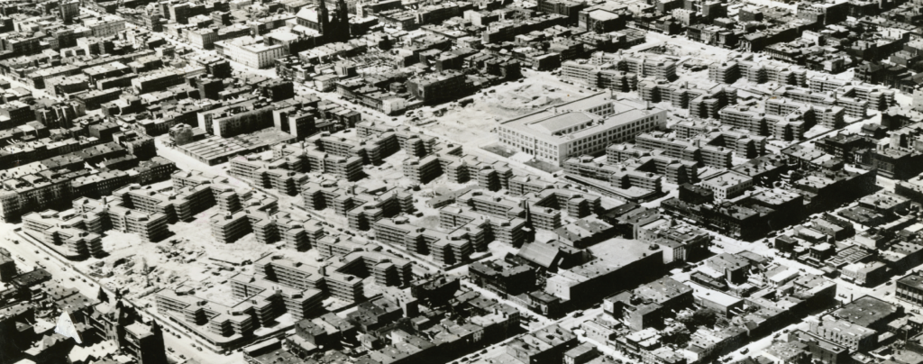Williamsburg Houses (1938) under construction, designed by William Lescaze, together with a NYCHA team, c.1937. The Skyscraper Museum.